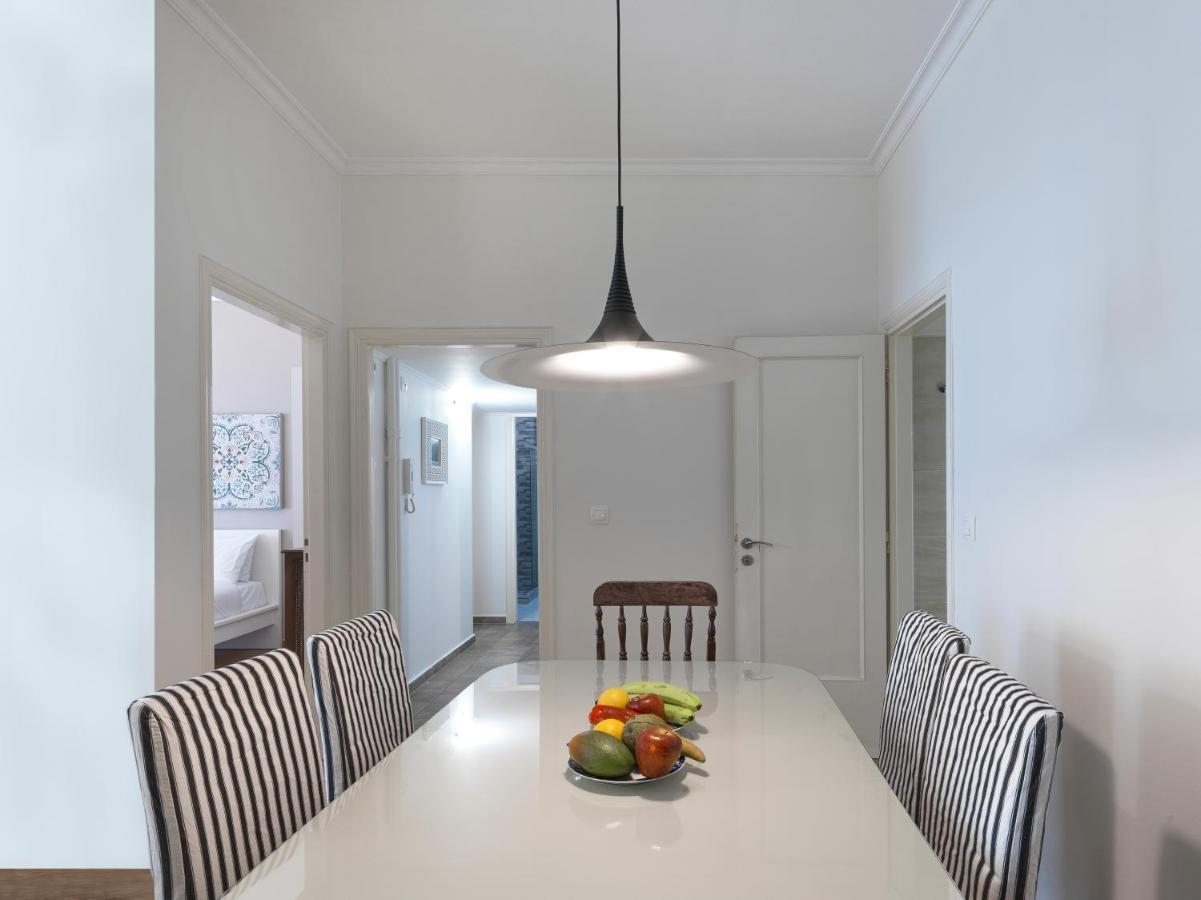 Spacious City Center Apartment Athén Kültér fotó
